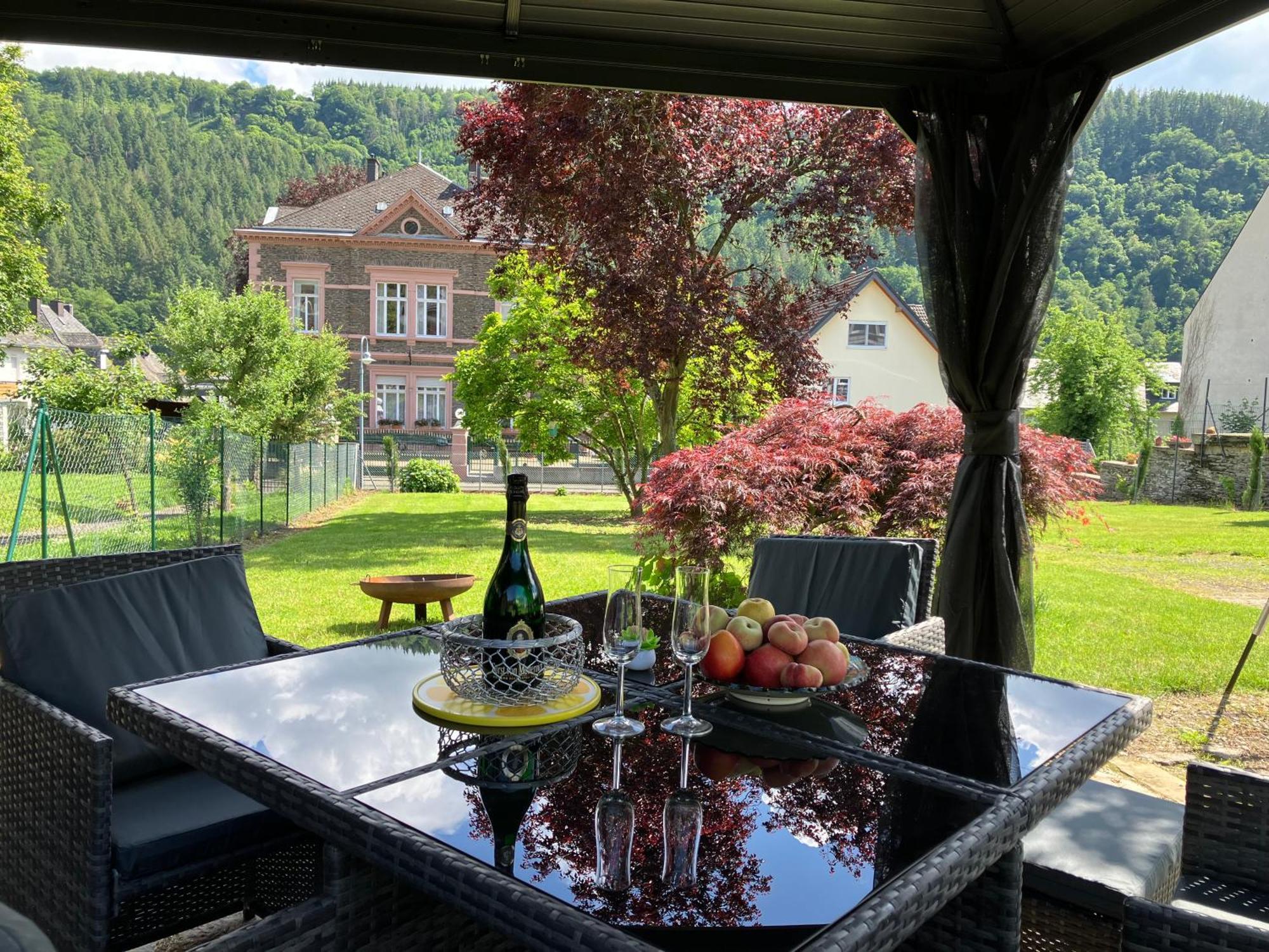 Neu - Ferienwohnungen Im Winzergarten Traben-Trarbach Exterior foto